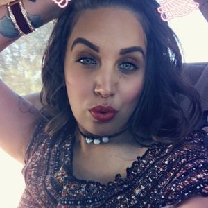 Meet your Posher, Bee